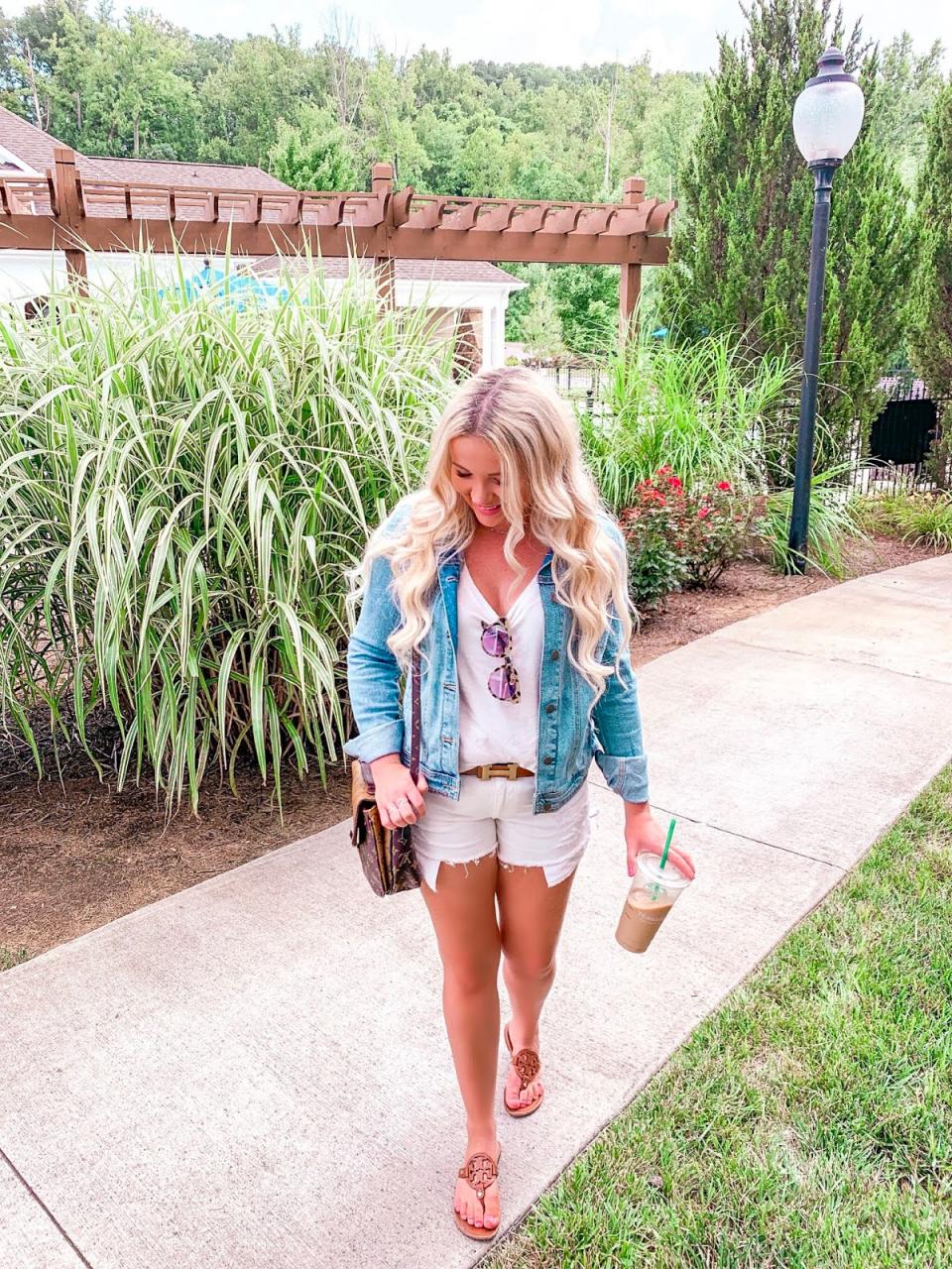 simple white summer outfit on blonde blogger